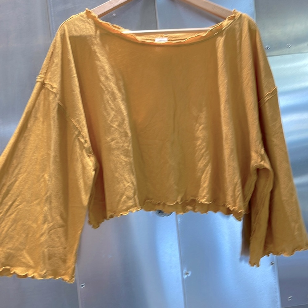 We the free Urban outfitters lettuce scalloped cotton top tee nwot gold small